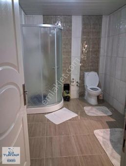 Turyap Eren'den Satılık Çınarcık Merkezde Arakat Geniş 2+1