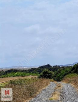 Arnavutköy Yeniköy'de Bulunan 1261m2 Hissemiz Satılıktır