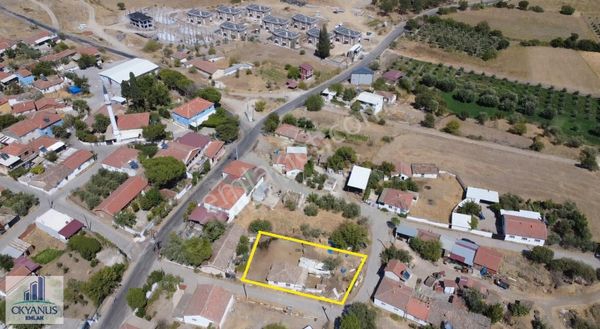 555 M2 Arsa - Köşe Parsel - 135 X 2 Villa Oluyor