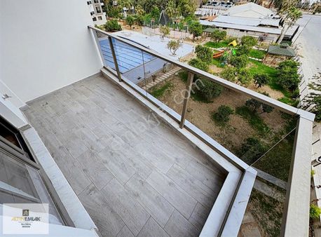 Altın Emlak'tn Deniz Manzaralı,aquparklı,yerden Isıtmalı 1+1
