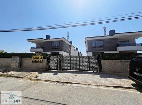 Lalebahçede Hatıp Caddesinde Bagımsız Site İçi 5+1 Villa