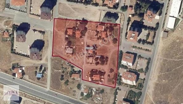 Liva Esentepe'de Daire Getirili Arsa Payları