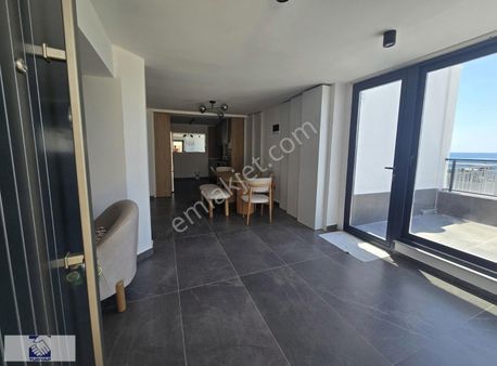 Tek-ün'de İçi Sıfır Tadilatlı Satılık Yazlık