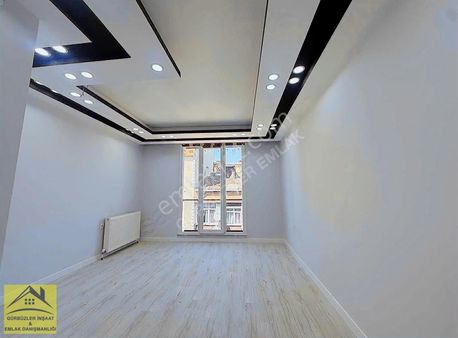 M.akif'de Merkezi Konumda 3+2 Sıfır Geniş Otoparklı Dubleks