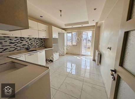 Mercan'dan Cinkaya Bulvarı 175 M2 3+1 Satılık Fırsat Daire !!