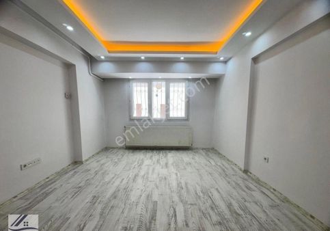 Murat Reiste 2+1 Yeni Bina Lüks Tadilatlı Otopark Bahçeli Daire