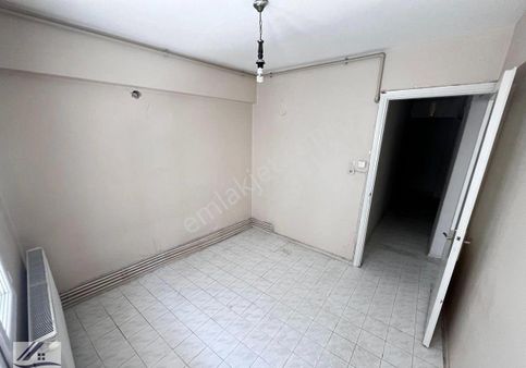 İnönü Caddesi Ve Mithatpaşa Cadde Yakını 3+1 130m2 Arakat Satılık Daire