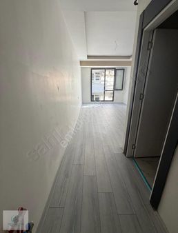 Incom Lıne Gayrimenkulden Ofiste Hem Büro Hem Konut Kiralık