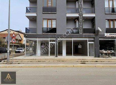İstasyon Mahallesi Kiralık Cadde Üzeri 100m2 Köşe Dükkan