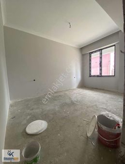 Ertuğrul Gazi Mah Yüksek Geniş Giriş Kat