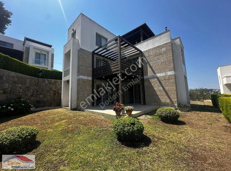 Fırsat Villa ! Özel Site İçerisinde 4+1 Müstakil Villa