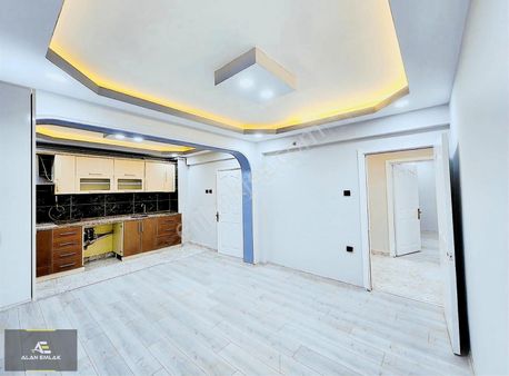 Alan Emlak; Azerbaycan Cad. Fırsat Y. Giriş 3+1 Daire