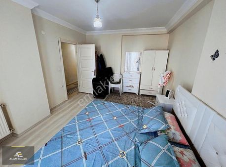 Alan Emlak; Eşyalı, Fatih Cad, Yeni Mah Tramvay Durağına 150 M.