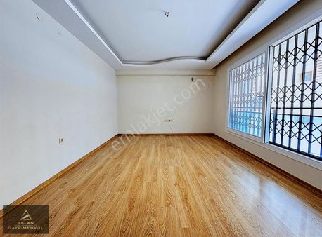 Aslan'dan Zübeyde Hanım'da , Otoban Yakını Kiralık 3+1 Daire