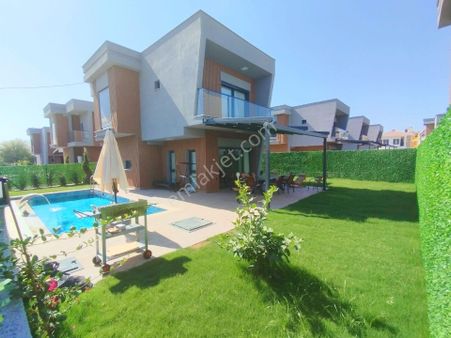 Davutlar Sahil Denize Yakın Özel Havuzlu