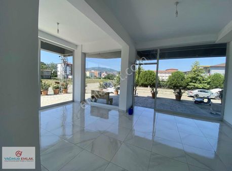 Yağmur Emlak'tan Tekkeköy'de Kiralık 100 M² Dükkan
