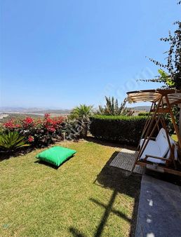 Bodrum Adabükü Turkuaz Sitesinde 2+1 Yapılı Bahçe Katı Daire