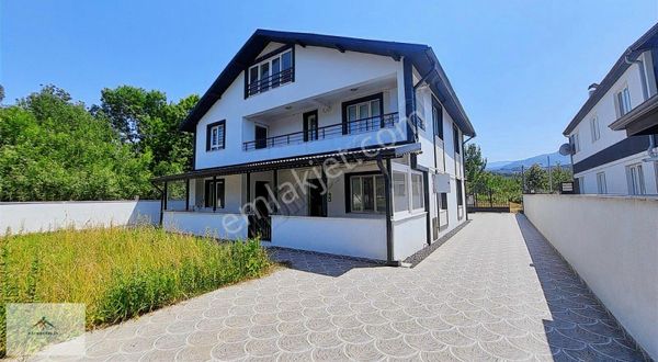 Lunaparka Kaplıcalara 5 Dk Mesafede Müstakil Satılık Ev