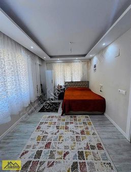 İstasyon Mahallesinde Geniş 2+1 Balkonlu Satılık Daire