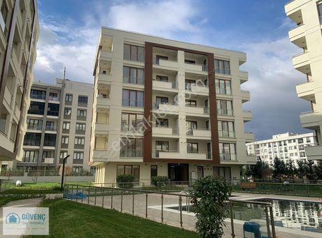 Güvenç'den Marinaya Yakın Güvenlikli Sitede 4+2 Dubleks Daire...