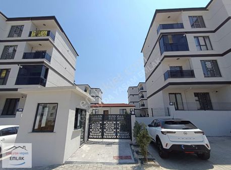 Nusratiye Mahallesi Danış Life Sitesi Havuzlu Bahçeli 1+1