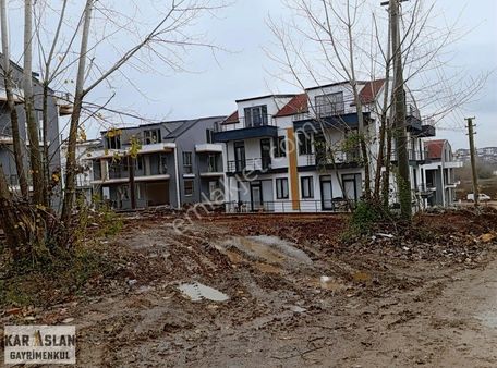 Başiskele Atakent Mahallesi'nde Satılık Konutluk Arsa