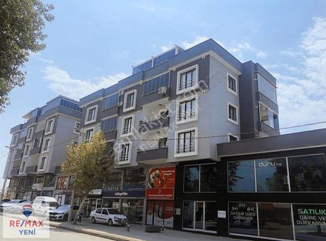 Milli Eğitim Caddesinde Az Katlı Satılık Hasarsız Daire