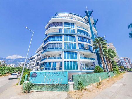 Alanya Mahmutlar’da Satılık 1+1 70m² Eşyalı Daire