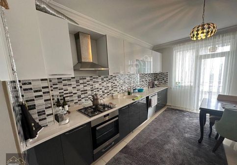 Reşadiye’den Dikmen Mürsel Uluç Mah. Genç Binada 4+1 160 M2 Kat’ta Daire