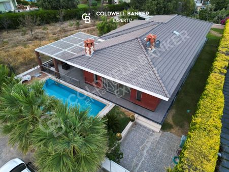 Çeşme Mamurbaba Satılık 4+1 Villa