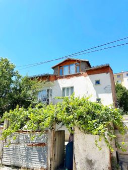 Karahan Emlaktan  Satılık Müstakil Bahçeli*fatihte*