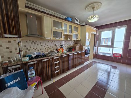 Akşemsettin Mah. Nezih Konumda Ara Kat 3+1 Fırsat Daire