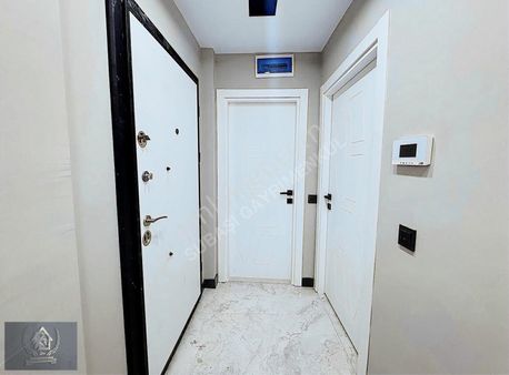 Varsak Karşıyada Ayrı Mutfaklı İskanlı 2+1 Yüksek Giriş