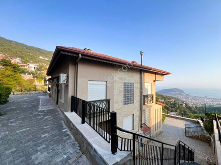 Tepe Mahallesi Deniz Manzaralı Satılık Dubleks Daire