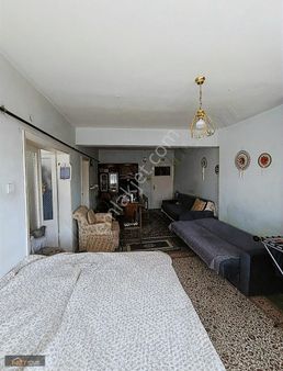 Ertuğrulgazi Mahallesi Karlıtepe Caddesi'nde 2+1 Satılık Daire