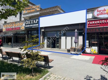 Satılık Bahçekent'te Ana Cadde Üzerinde Mimari Tasarımlı Mağaza