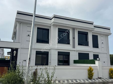 Didim Çamlıl Mahallesi 3+1 Villa