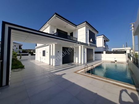 Didim Efeler Mah.'de ,alt Katda Yatak Odalı ,ultra Lüks,sıfır Tam Müstakil Villa