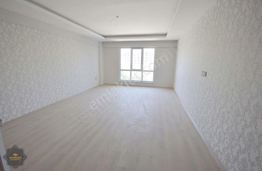 Ertuğrulgazi'de Yeşilvadi Manzaralı Oturuma Hazır 3,5+1 Daire