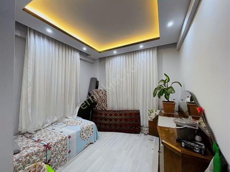 Noyan'dan Yeni Mahallede 2+1 İskanlı E5 100mt Satılık Daire