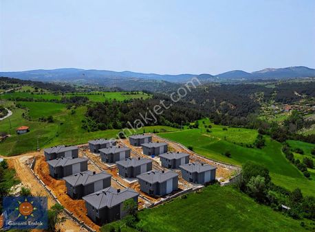 Garanti Emlak'tan - Şehre 2 Km Mesafede - 300 M² - 6+1 Lüx Villa