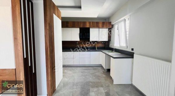 Talas Mevlana Papatya Cad. Üzerinde Meskenli Sıfır Lüks Daireler