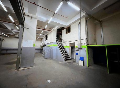 İkitelli Osb İmalat Ve Depolamaya Uygun 300 M2 Kiralık İşyeri