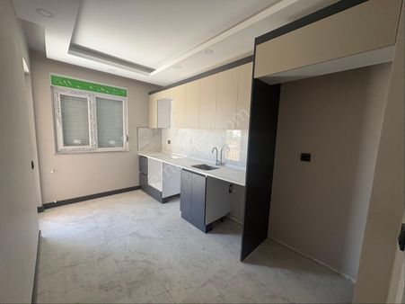 Varsak Karşıyaka Mah Katta Ayrı Mutfaklı 2+1