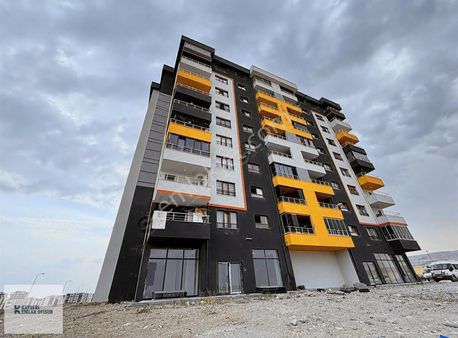 Emlak Ofisimden Erkilet Osman Gazi Mah.de 380 M2 Kiralık Dükkan