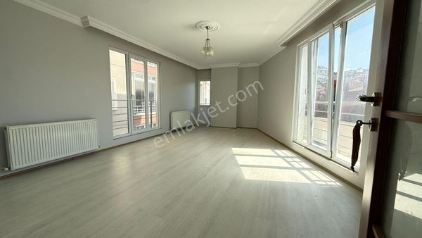 Çekmeköy Merkez'de Masrafsız,ebeveyn Banyolu 115 M² 2+1 Daire !