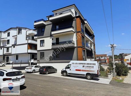 Başiskele Döngel'de Satılık 3+1 Bahçe Dubleks Daire