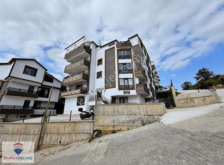 Gölcük Piyalepaşa'da Satılık 3+1 Çatı Dubleks Daire