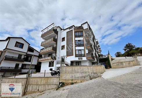 Gölcük Piyalepaşa'da Satılık 3+1 Deniz Manzaralı Ç.dubleks Daire