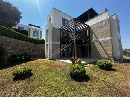 Fırsat Villa ! Özel Site İçerisinde 4+1 Müstakil Villa